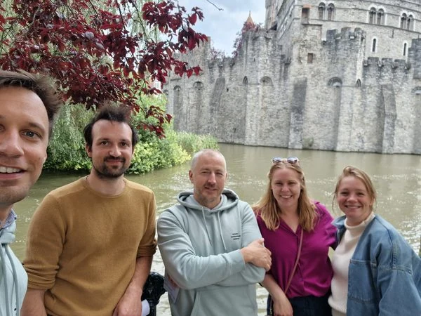 Collega's samen op stap in Gent bij het Gravensteen